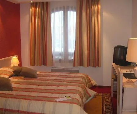 Le Roma 3*